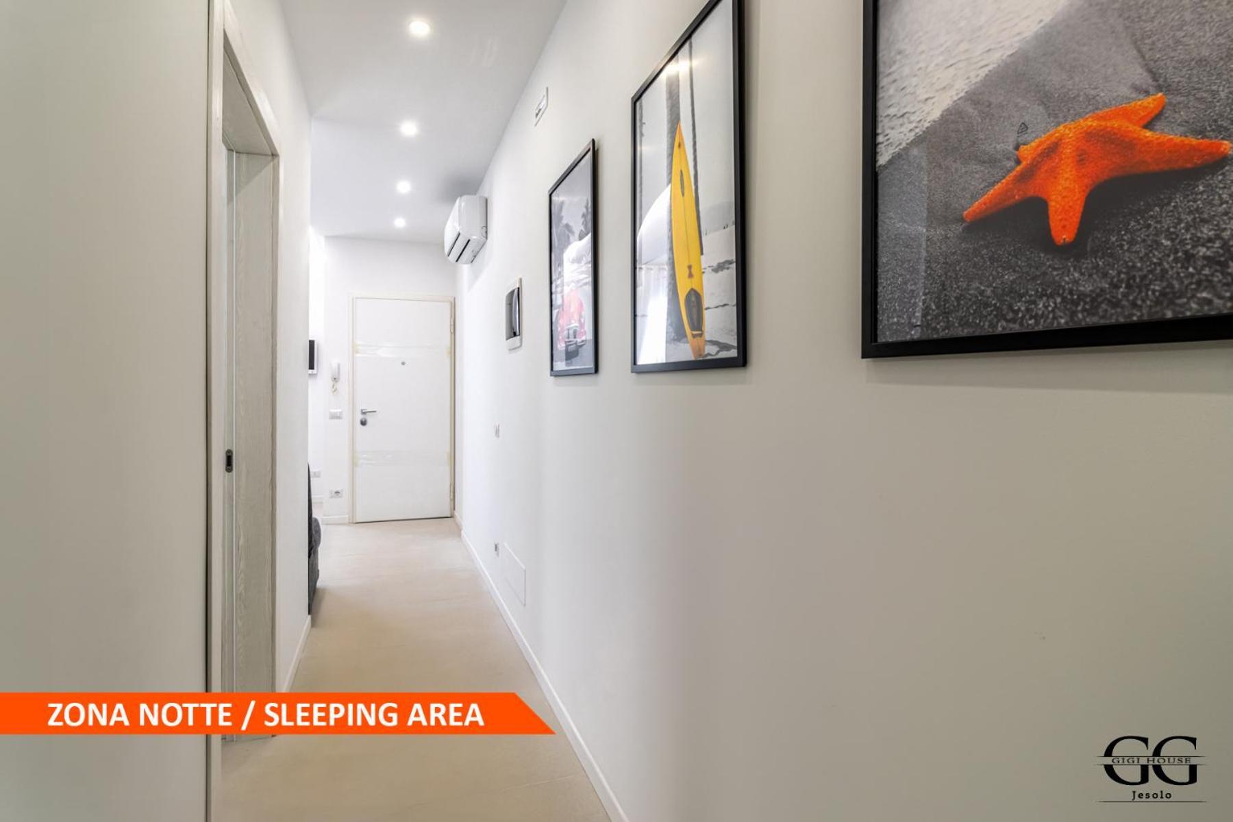 Gigi House -Appartamento Piazza Mazzini- 200M Dal Mare ลิโดดิเยโซโล ภายนอก รูปภาพ
